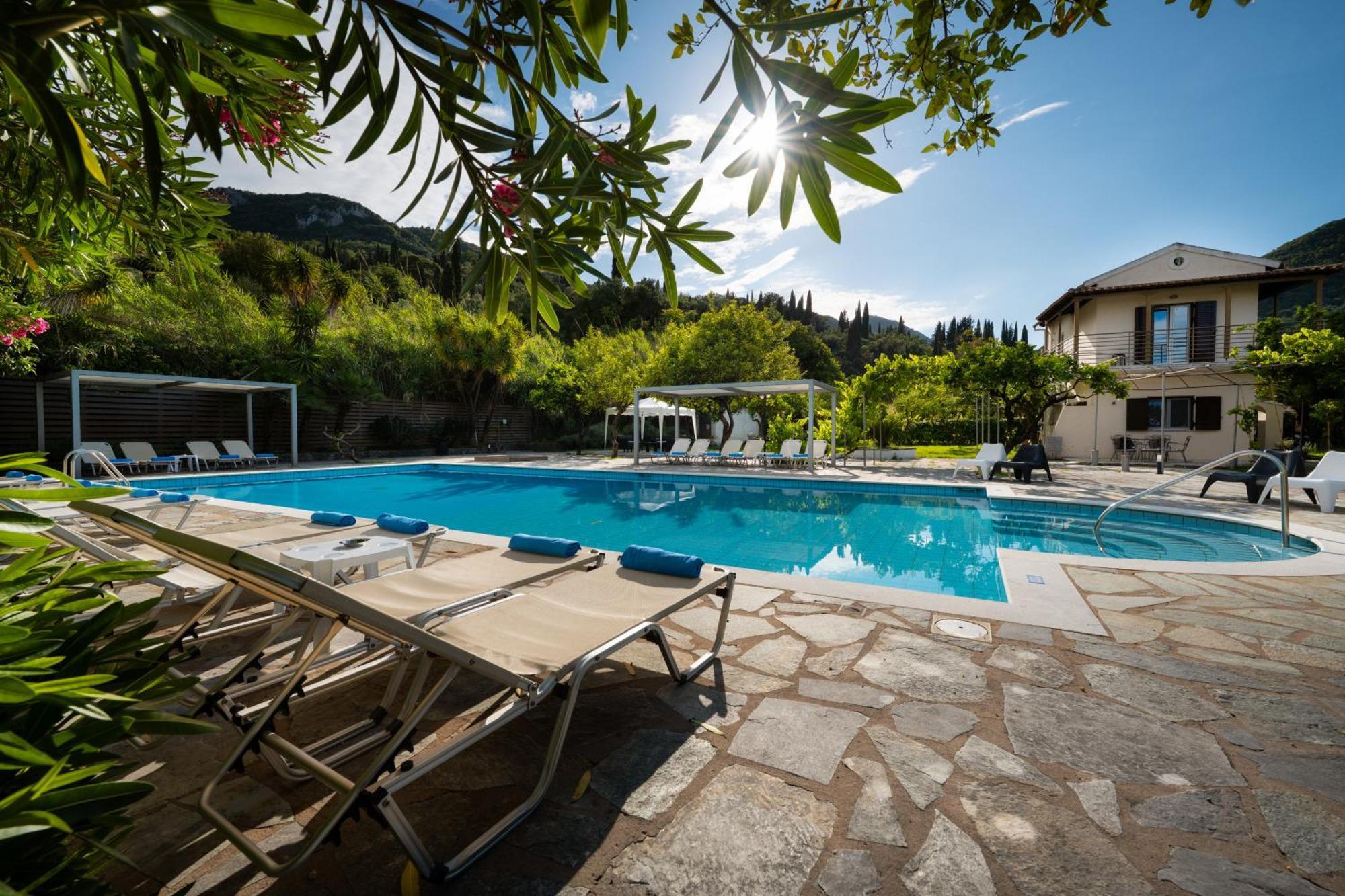 Orange Grove Suites Беніцес Екстер'єр фото