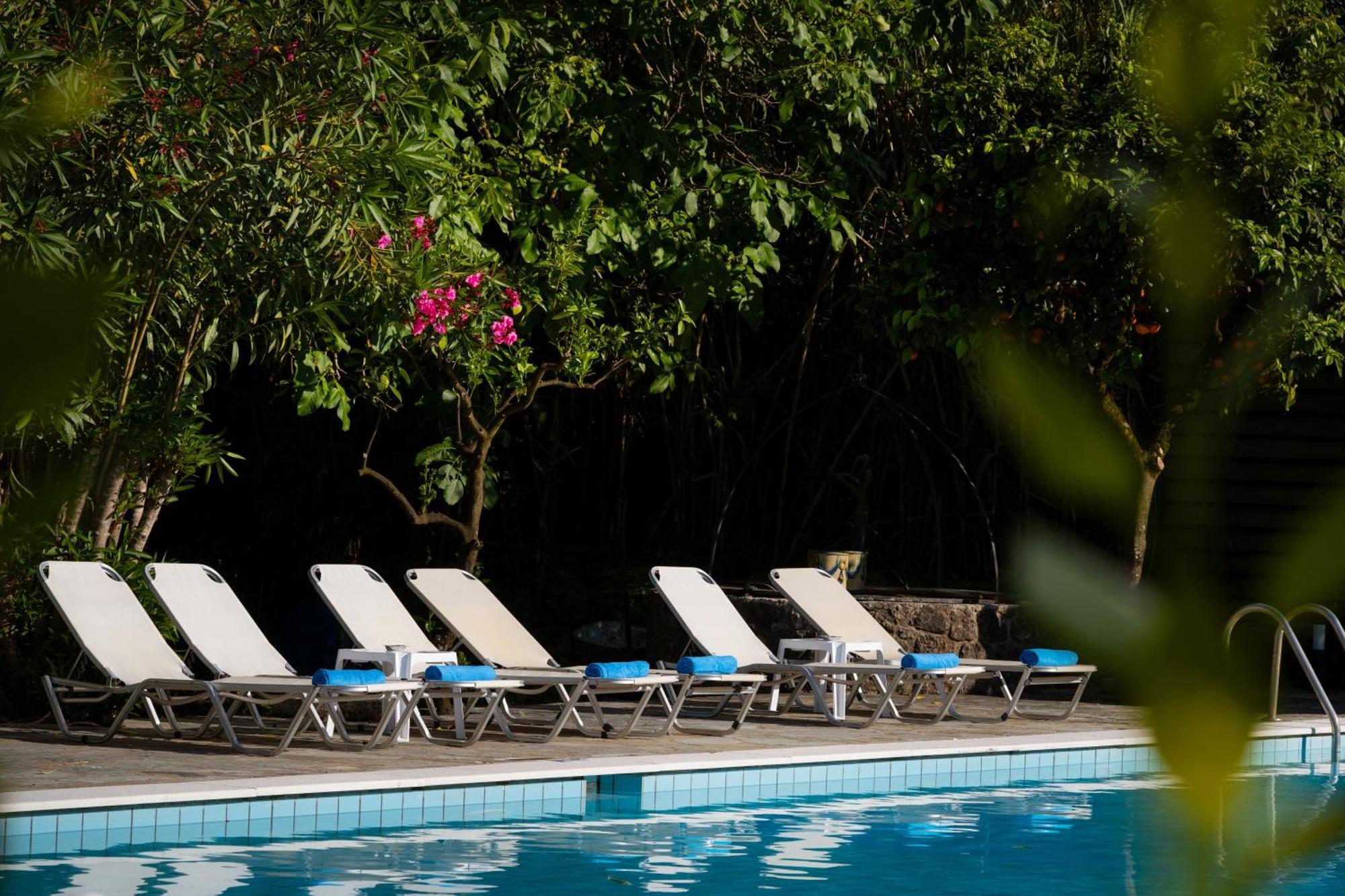 Orange Grove Suites Беніцес Екстер'єр фото