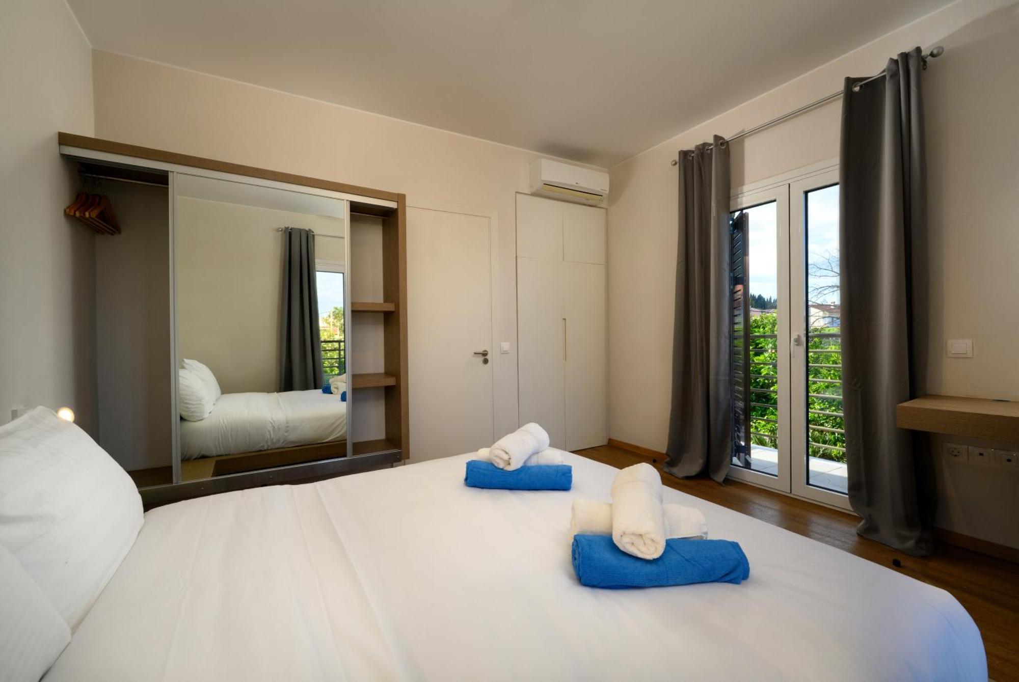 Orange Grove Suites Беніцес Екстер'єр фото