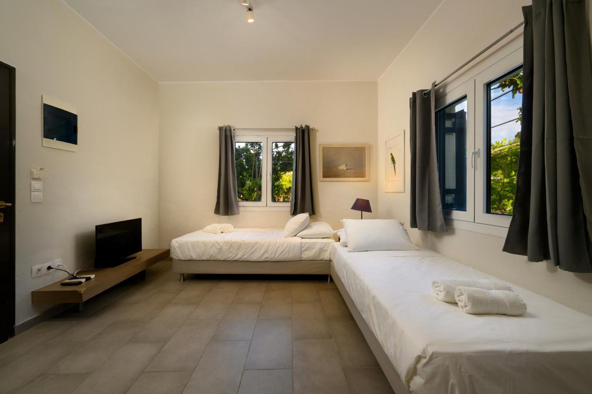 Orange Grove Suites Беніцес Екстер'єр фото